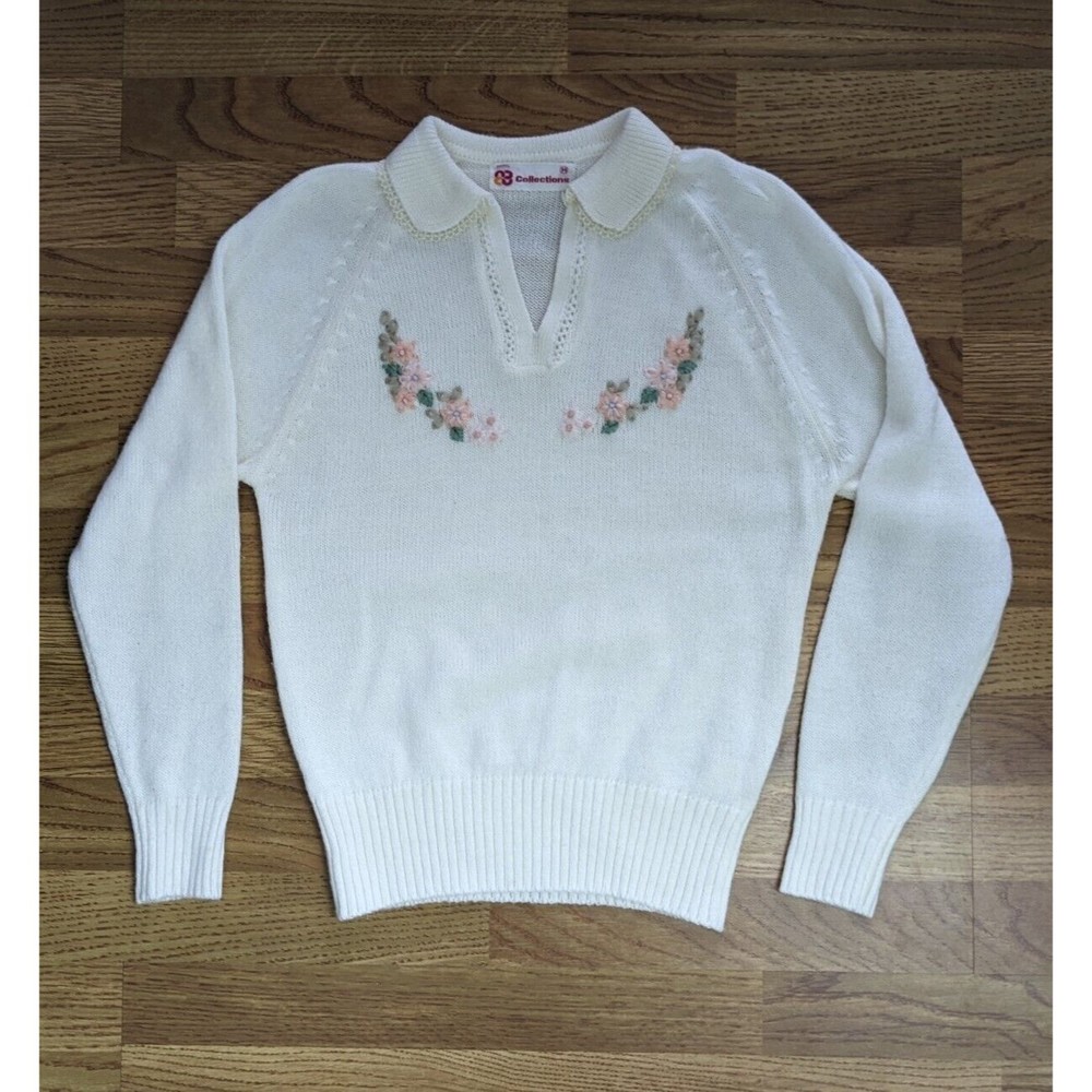 Vintage Cream embroidered Sweater M Womens Knit Pullover Floral Ruffle Collar